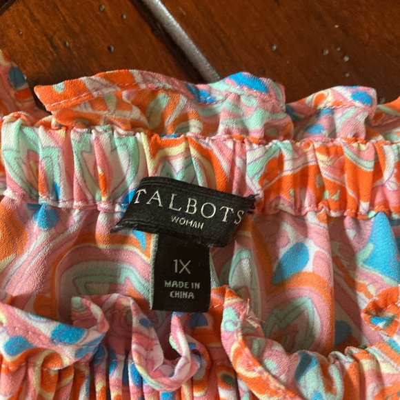 TALBOTS Women pink paisley off the shoulder Top. - Picture 5 of 8